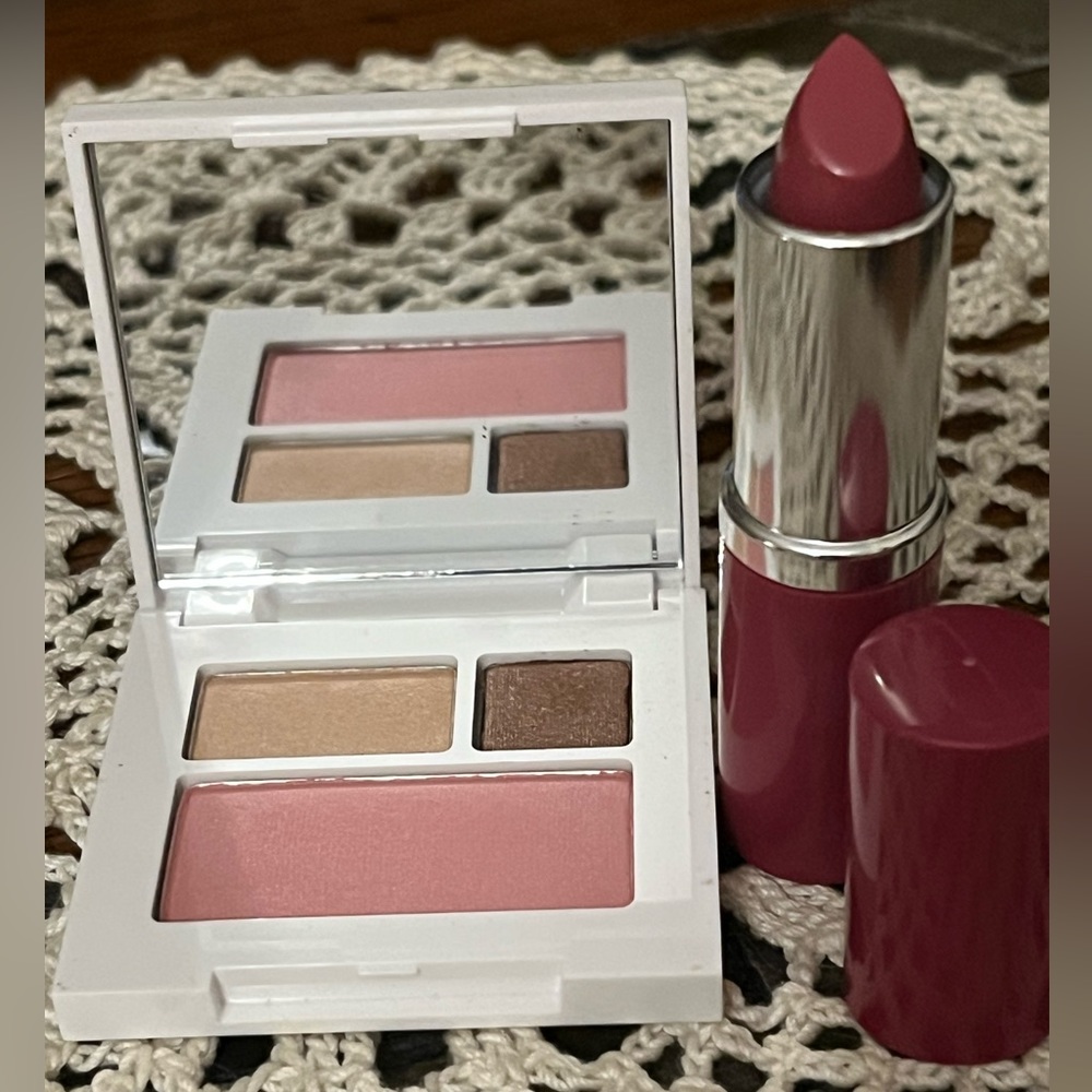 New Clinique Plum Pop Lipstick & EyeShadow/Blush Compact